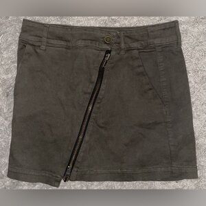 FINE BY SUPERFINE green stretchy zip short mini skirt 27